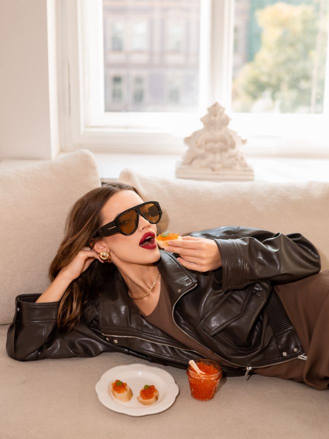 Go on, take the first bite. We dare you⁠🙂‍↔️ #cavipoint #caviarprague